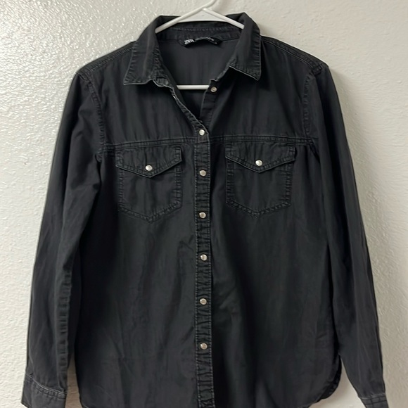 ZARA Women's Distressed Western Shirt Long Sleeves Metal Snaps Black Size Medium - Picture 4 of 7